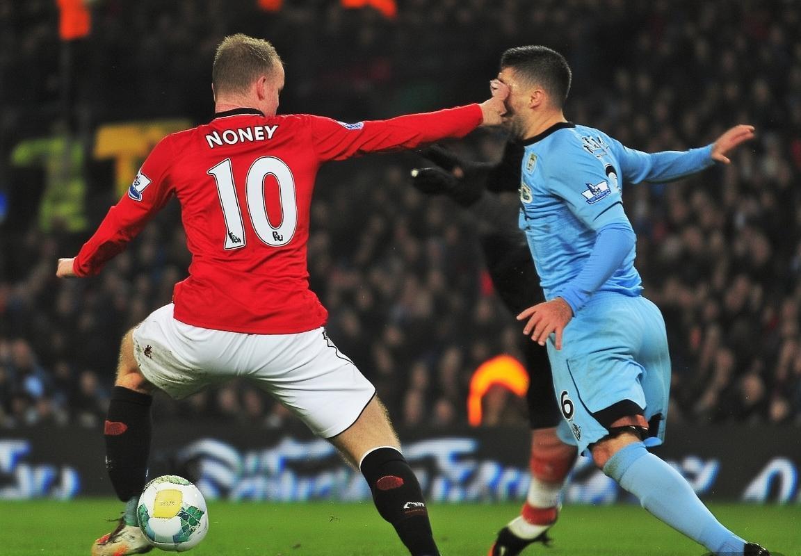 2012年曼联曼城英超冠军战：鲁尼阿奎罗巅峰对决纪实(图3)