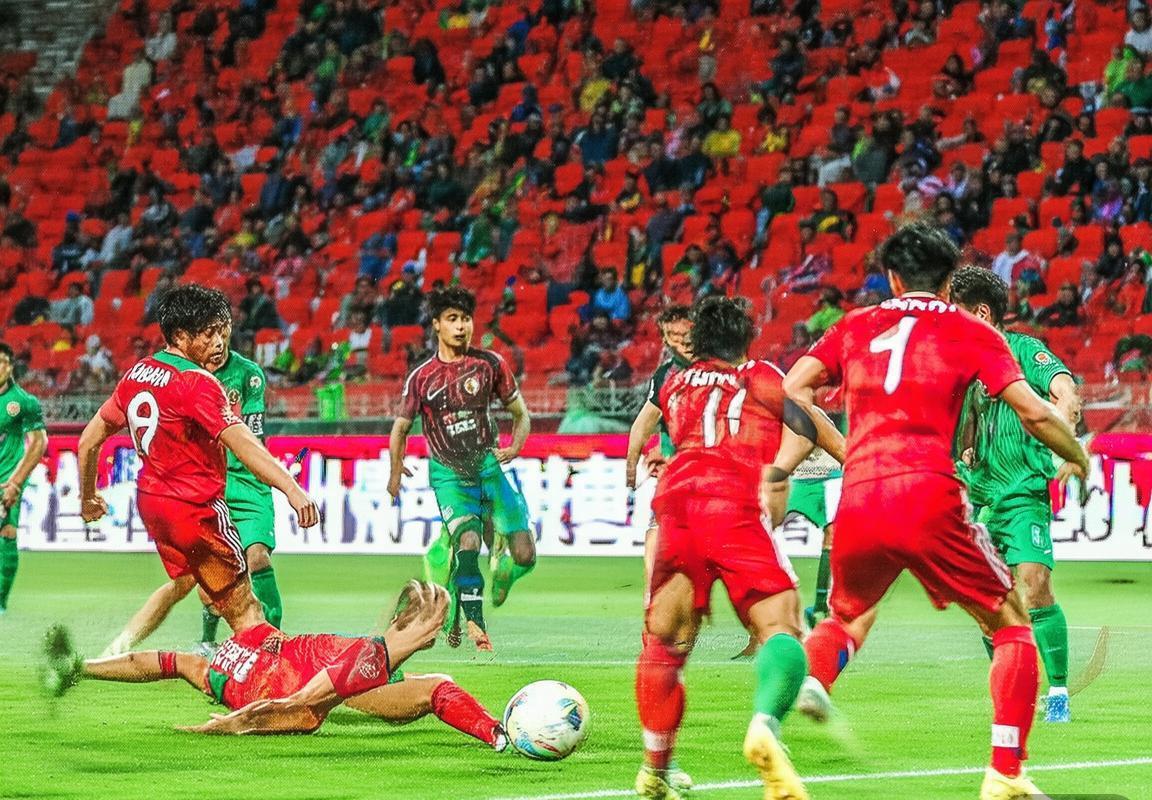 2017年力帆vs上港：中超经典对决回顾与战术解析