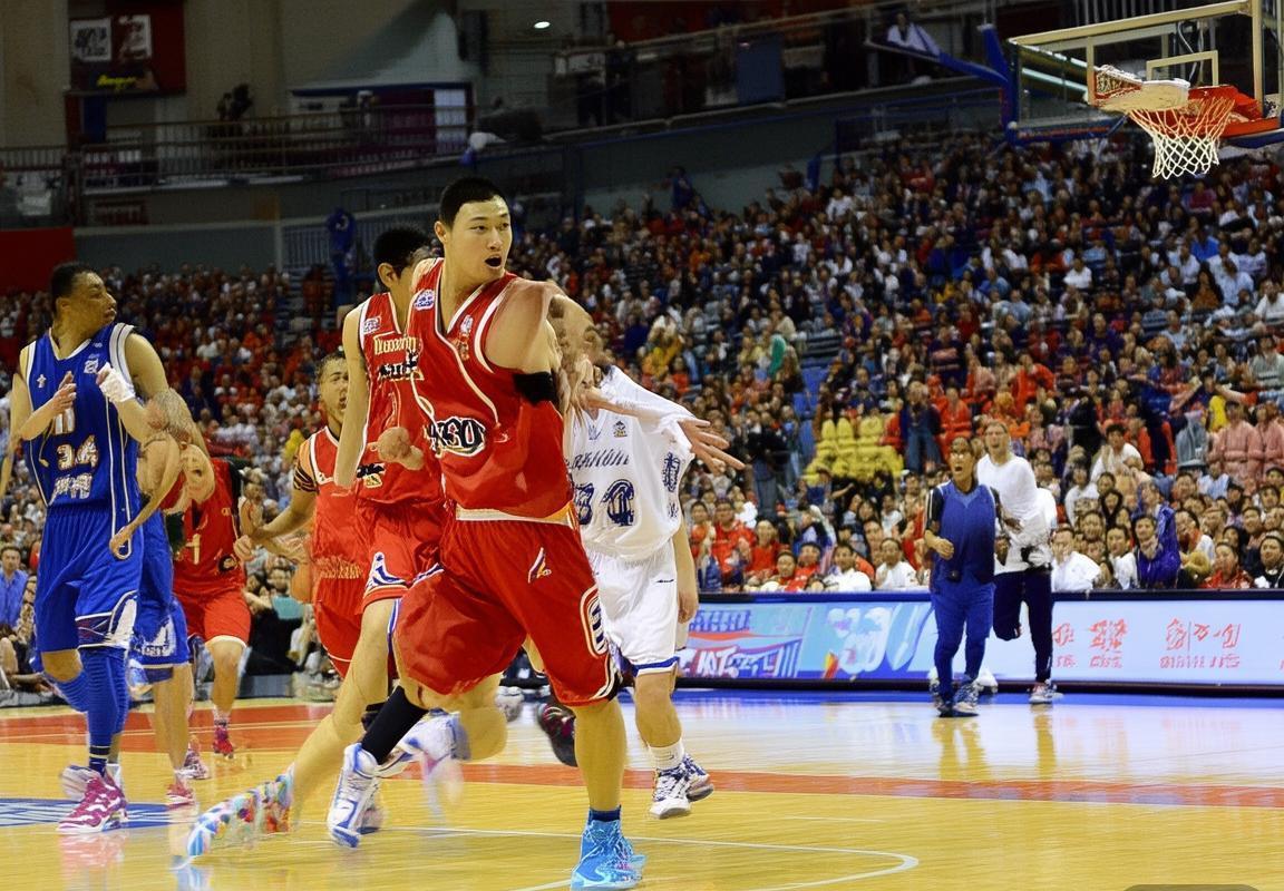 2014 CBA新疆队vs北京队经典对决回顾